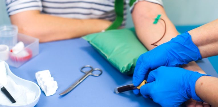 Considering a New Career? Take Into Consideration Having Phlebotomy Training